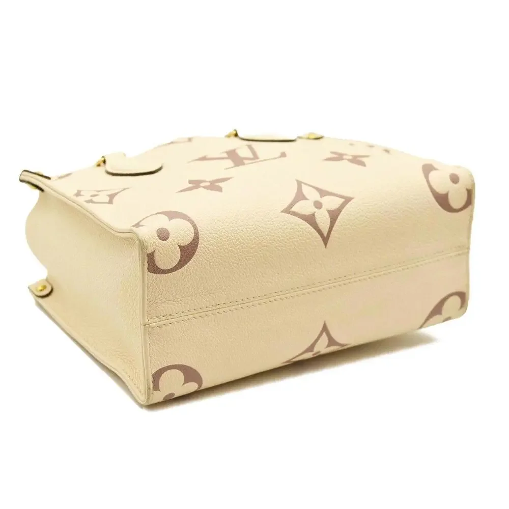 Louis Vuitton  Empreinte Monogram Giant Onthego PM Creme